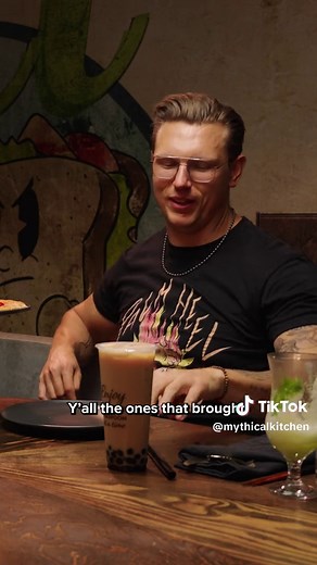 Pad Thai — @joshjohnsoncomedy Eats Pad Thai