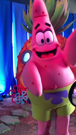 The Spongebob Movie #driveinmovie #rosebowl #krabbystep #paramountplus #thespongebobmovie #spongeontherun #rosebowlstadium #pasadena #nickelodeon