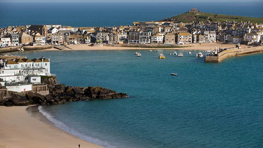 Second home owners using obscure loophole to dodge rising council tax bills in Britain’s holiday hotspots | LBC