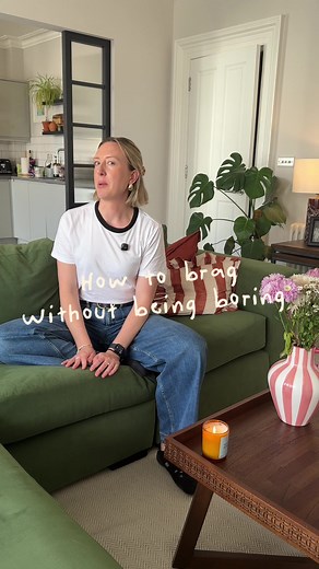 🎙️ Selling Yourself Without the Ick: Ep.1 - How to Brag Without Being Boring Most people think “selling yourself” means listing achievements like a CV. Wrong. That’s how you lose people. 🥱 If you want to actually influence the room, try this instead 👇 💬 1. Tell the story, not the stats. Don’t say “I managed a team of 10.” Say “I helped a team of 10 hit record sales during our toughest quarter.” → Paint the picture, not the job title. 💡 2. Follow the “So What?” method. Everything you say sho