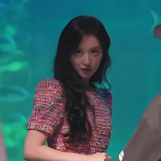 Kim Ji Won: The Heartstrings of Queen of Tears