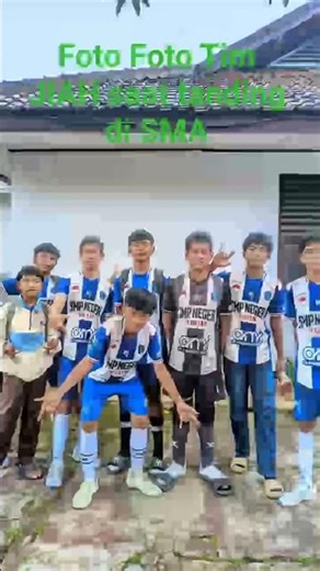 Photos of the JIAH futsal team during a match at SMANBAY #cimancak #school