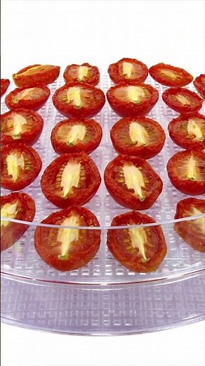How to Dehydrate Tomatoes in 10 Seconds 😍🍅 Food Hacks 🍅 😍