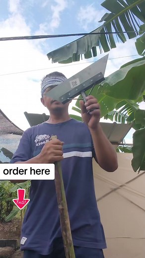 All-Steel Flat Shovel for Gardeners and Farmers - Multiuse Shovel