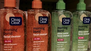 Illinois becomes first state to ban lake-fouling microbeads