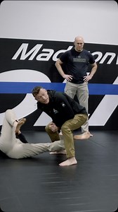 Some small details on the basic single leg takedown if you’re having trouble with your opponent hopping around and not being able to finish it. Check out this entire takedown course in the app and learn high percentage takedowns from common positions you find yourself in on the street. Go train. OSS! #takedowns #grappling #policetraining | Jiu Jitsu Five-O