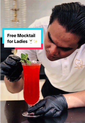 Cheers to the queens 👑 Celebrate Women’s Day with a FREE mocktail because every ladies deserve a little sparkle too. ✨🍹 #SwissAvenueHotel #WomensDay #Mocktails