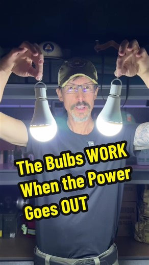 This 4-pack of emergency lightbulbs is an essential addition to the home for grid down emergency back up lighting. They’re also great for camping, off grid living, and work great as flashlights. #prepperessentials #shtf #survivalist #emergencypreparedness #homelighting