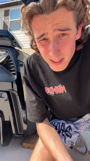 @johnbwtf | This is how to get your low car off the ground | Instagram