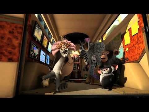 Madagascar 3: Los Fugitivos - Trailer Español Latino - FULL HD