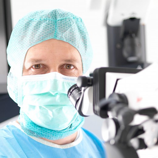 ARveo 8 徕卡Arveo 8手术显微镜 - 创新设计，提供全方位手术视野