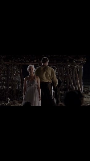 Nacimiento de Drogon, Viserion y Rhaegal en Game of Thrones