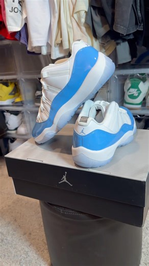 Unboxing the Air Jordan 11 Low UNC ❄️🧊🥶!