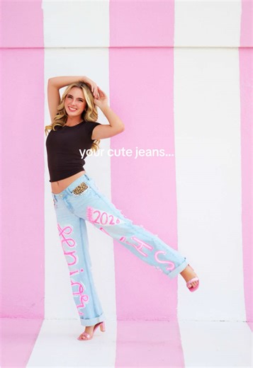 Senior pictures are even better when you add in fun senior gear showing off this season of life! Varsity jackets, decorated jeans, and class rings are just a few ways you can make these pics extra special! 💗✨ #seniorpictures #kansascity