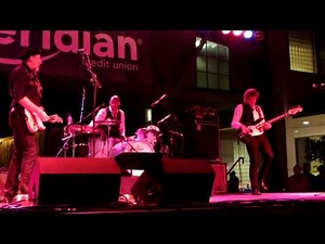 RICHARD THOMPSON ELECTRIC TRIO - "SHOOT OUT THE LIGHTS"