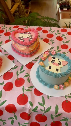 Cake Decorating Class with April's Baker London