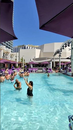 The ONLY Las Vegas Dayclub Guide You Need for 2025