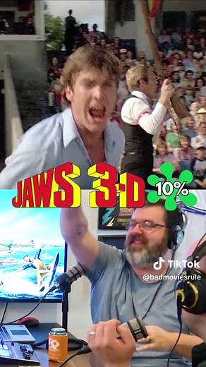 Dennis Quaid's Hilarious Parkour Shark Chase
