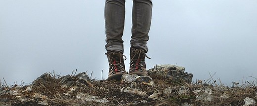 Une série de disparitions mystérieuses et inquiétantes dans une forêt des Hautes-Alpes