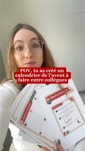 Amandine | Diversi0n | Créatrice de Jeux Grandeur Nature on Instagram: "Ce calendrier de l’avent entre collègues est la meilleure excuse pour rire un peu chaque jour avant Noël ! 24 défis photos, 24 fous rires, et un mur rempli de souvenirs à la fin du mois 😄 Télécharge ton kit imprimable depuis le lien dans ma bio et lance ton propre calendrier de l’avent avec ton équipe ! Un Polaroid, un peu de colle et beaucoup de bonne humeur, c’est tout ce qu’il te faut 🎁 #calendrierdelavent #noelautravai