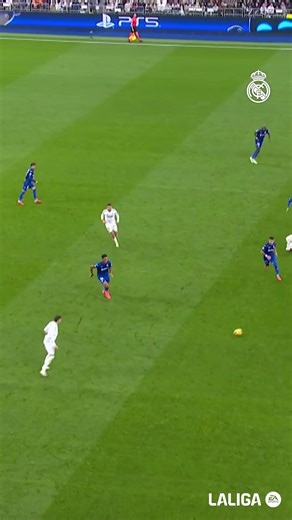 9.7M views · 327K reactions | 朗 Kylian Mbappé 朗 #LaLigaHighlights | Real Madrid C.F. | Facebook