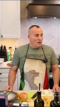 Last video we made the cookies, now we are making the creme filling 🍪 #shorts