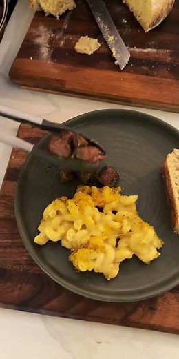 Steak Bites, Mac and Cheese, and Sourdough Bread!