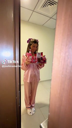 Girls night 🩷💃🏻 @CarolineMarlini @Maryana.gharib @lamaaMk @almadiiib