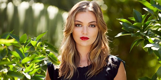 What is Lili Simmons doing now? Husband, Net Worth, Age, Height - Net Worth Post