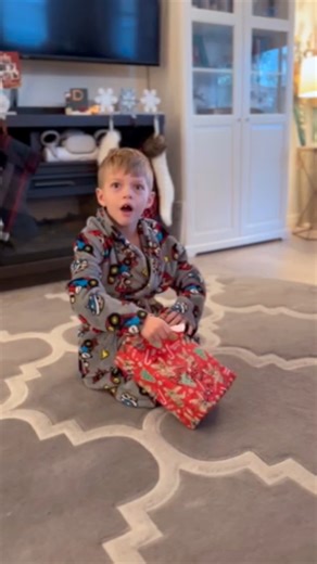 CrunchLabs on Instagram: "It’s not too late to put the best kind of magic under the tree. 5 more days to guarantee delivery before Christmas!"