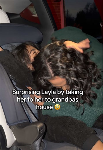 Layla had blisters in her mouth all week so I took her to her Nanas to make her feel better. She's not contagious 😩 #nana #grandpa #nanashouse #babylayla #grandparentsoftiktok