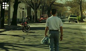 Martín Rejtman’s debut: a now-cult film imbued with a languid melancholy and hilariously deadpan humor. | MUBI