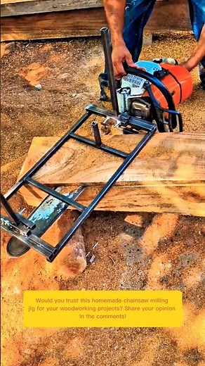 Powerful DIY Chainsaw Milling Jig Turns Rough Logs into Perfect Lumber. #Woodworking #Chainsaw