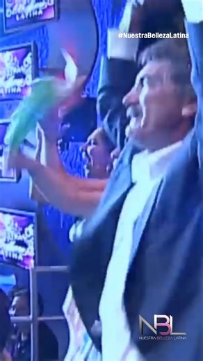 THE QUEEN! 👑 Si tienes 21 años o más y tienes la personalidad que se necesita inscríbete en univision.com/castings 🤩 #NuestraBellezaLatina | Nuestra Belleza Latina