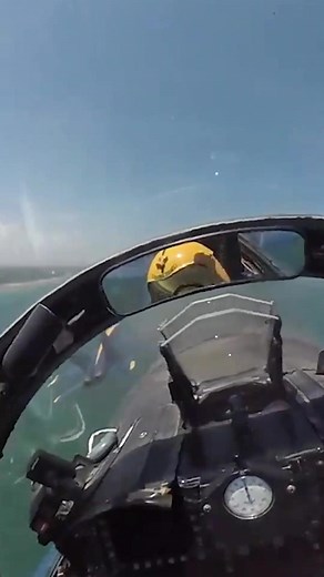 Blue Angels perform Double Farvel over Fort Lauderdale Beach #blueangels #dvids | Rated Red