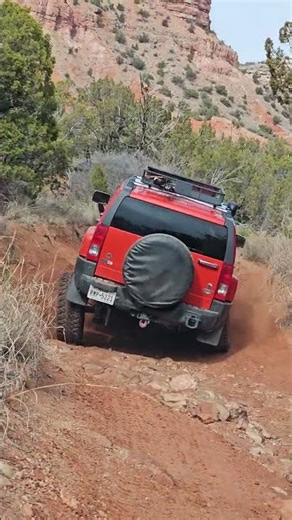 H3 flexing on 3 Wheels