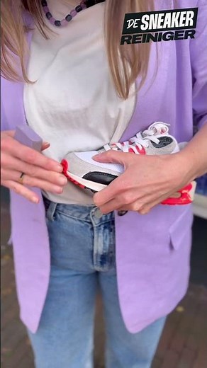 Suède sneakers schoonmaken? Zo verwijder je vlekken snel en veilig! 👟✨