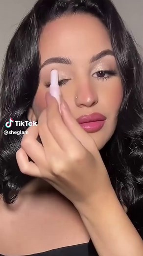 Elevate Your Eye Look with Crystal Jelly Glaze Sticks