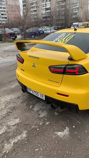 Mitsubishi Lancer Evolution: A Stunning Urban Showcase