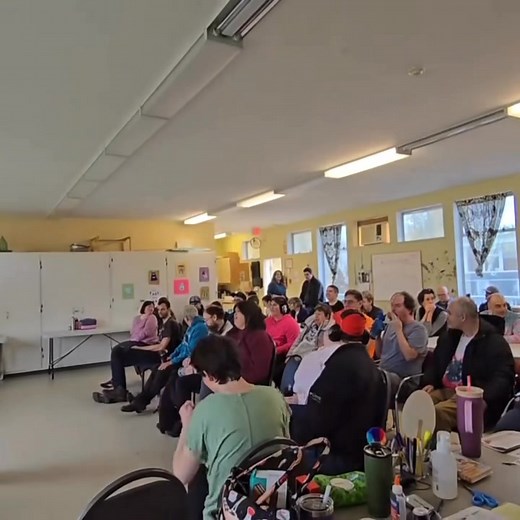 ⭐️⭐️⭐️ Kyle Shepherd, a talented local musician visited Clay Tree to deliver a captivating musical performance for Halloween 🎃. The event brought a sense of community , inclusion and shared enjoyment through music and dance . All the rooms came together to enjoy the event and everyone had a wonderful time. 🎶🎤🥁🎹 | Clay Tree Society