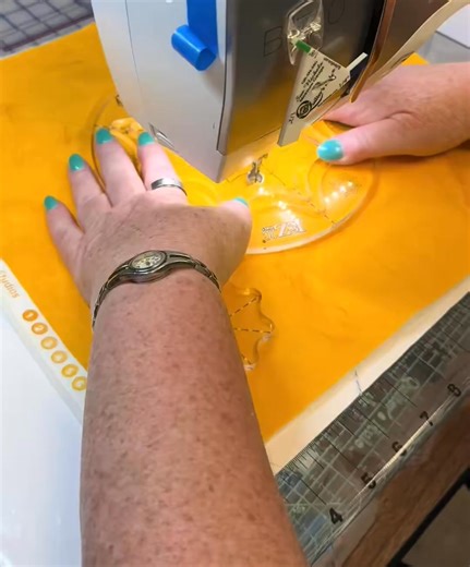 Video by Quilter's Rule. The Nested Spider Web Template in action! #fallquilting #halloweenquilt #quiltersrule #machinequilting #quiltasyougo #modernquilting #spiderweb #halloween #quilting | Adventures in Quilting