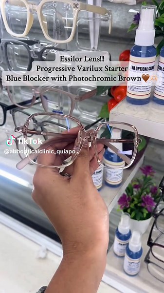 Essilor Lens!!! Progressive Varilux Starter Blue blocker with Photochromic Brown & Gray🤎🩶🫶🏻 “ See no limits with Varilux, offering sharp vision at every distance and seamless transitions from near to far” Message us for more inquiries💌 #fyp #foryou #fyppppppppppppppppppppppp #essilor #eyeglasses