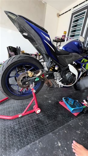 Yamaha R25 V1 Rear Brake System Service Guide