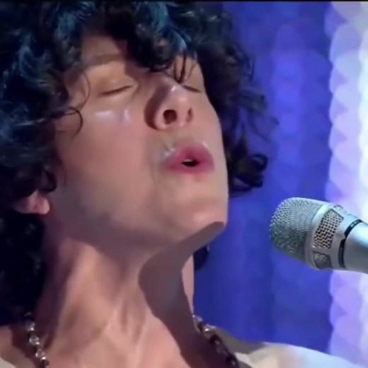 Rai 2 Lost on You 2016