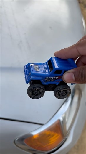 New magnetic remote controlling system racing car 🏎️😳 #shorts #rccars