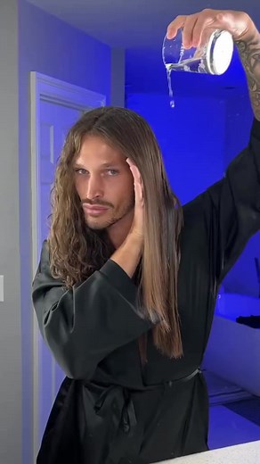 Introducing NEW! Extra Strength Dream Coat! 💪 Experience the epic humidity-proofing power of this ultra-moisturizing, anti-frizz treatment. Developed to deliver glassy-smooth frizz-free hair that LASTS to the most frizz-prone textures. | Color Wow