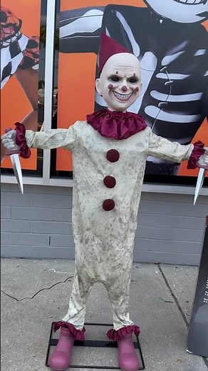 Scary Pop-Up Clown With Daggers!