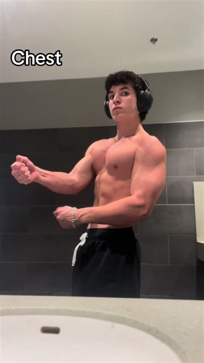 Favorite chest workouts for growth. #gym #gymtok #chest