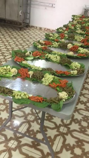 Creative Vegetable Tray Arrangement for Events