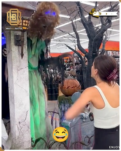 Halloween Scaring Season 🤯😅 | BEATBOX BATTLE